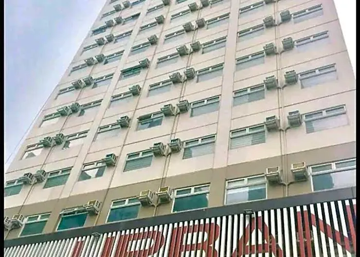 アパート Stylish W/ View | 5min Walk To Mrt & Greenfield District | Mandaluyong Staycation *