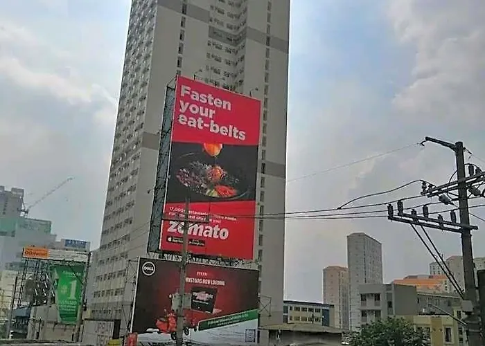 Stylish W/ View | 5min Walk To Mrt & Greenfield District | Mandaluyong Staycation *