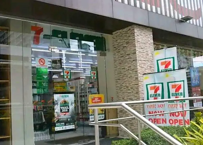 アパート Stylish W/ View | 5min Walk To Mrt & Greenfield District | Mandaluyong Staycation